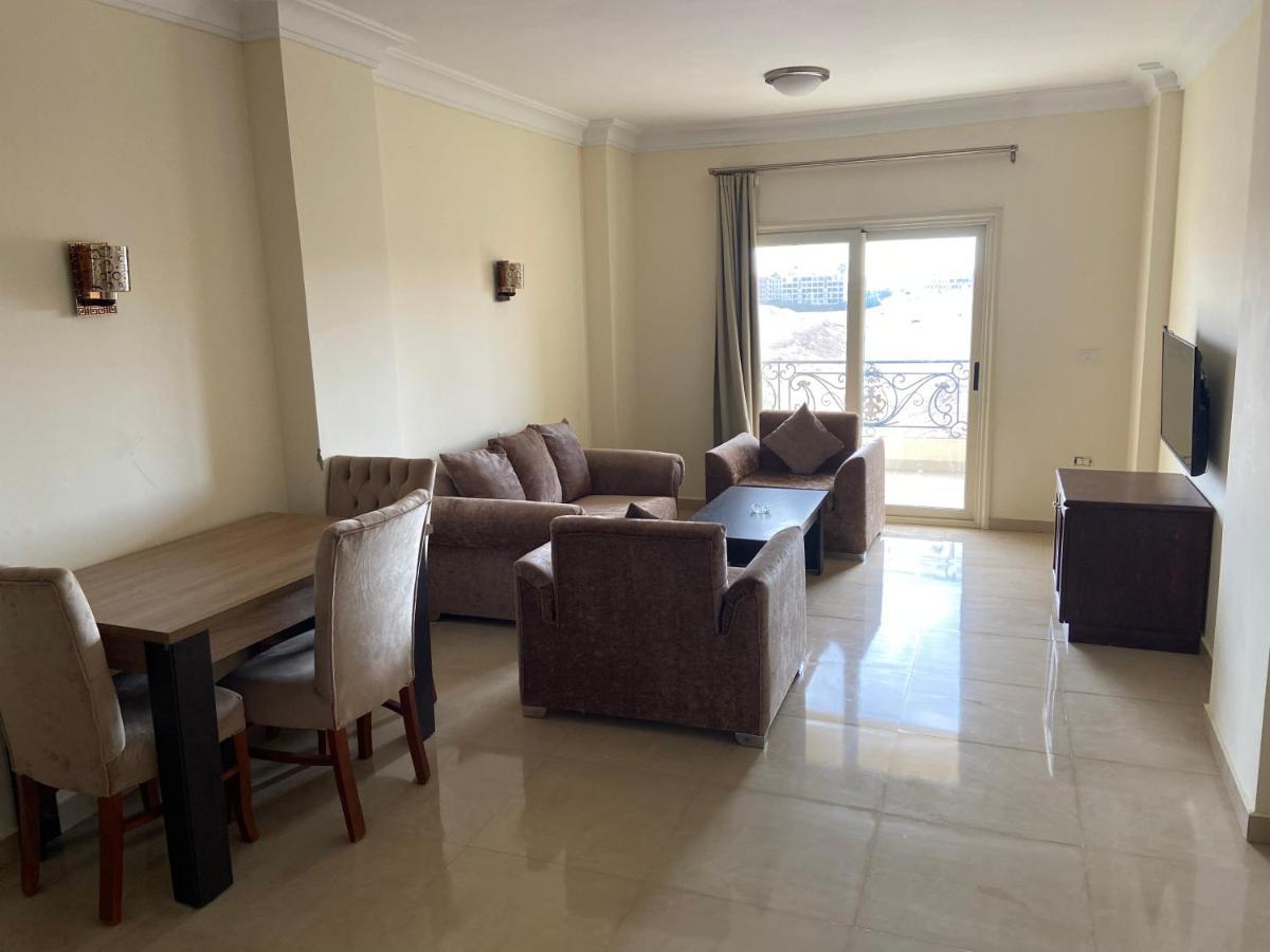 Bahga Palace 5 Residential Apartament *